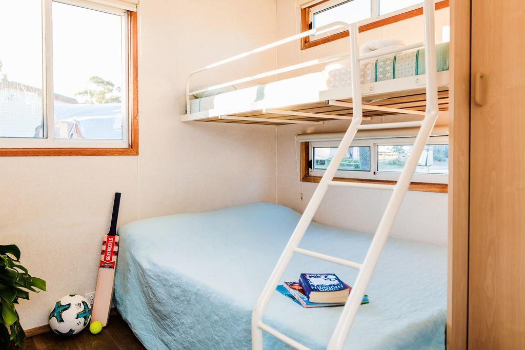 Отель Belmont Bayview Park Экстерьер фото